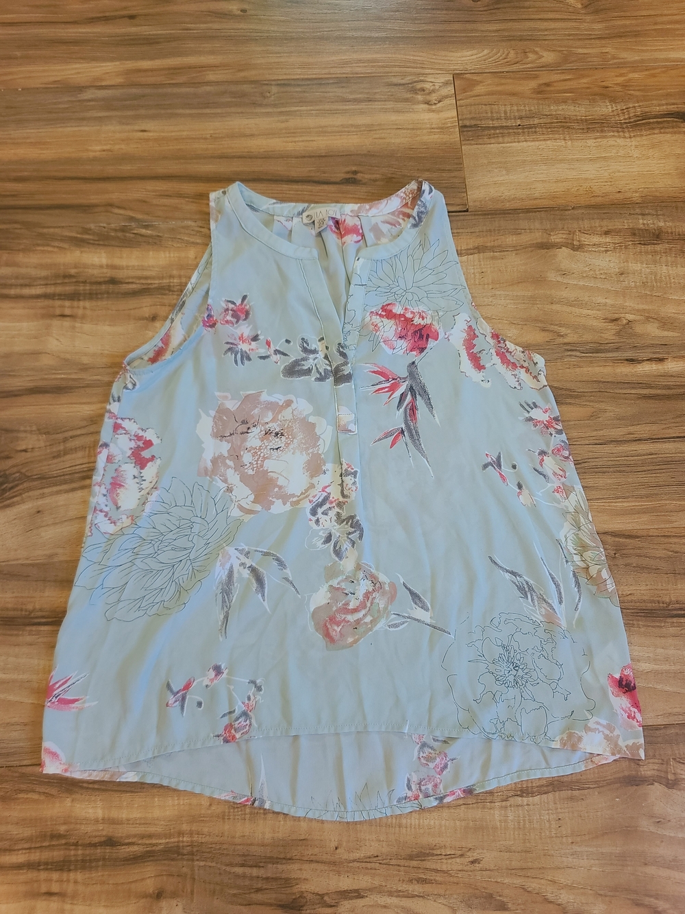Lila Rose Pale Floral Blue Sleeveless Blouse Size M Flowy Tank Top
